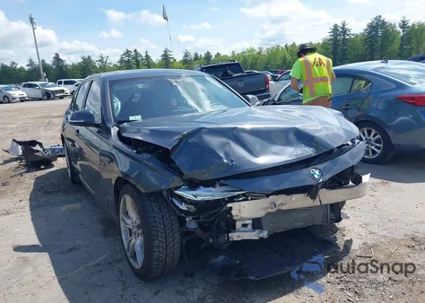2017 BMW 330I xDrive z USA, uszkodzony, nr VIN WBA8D9C36HA012254
